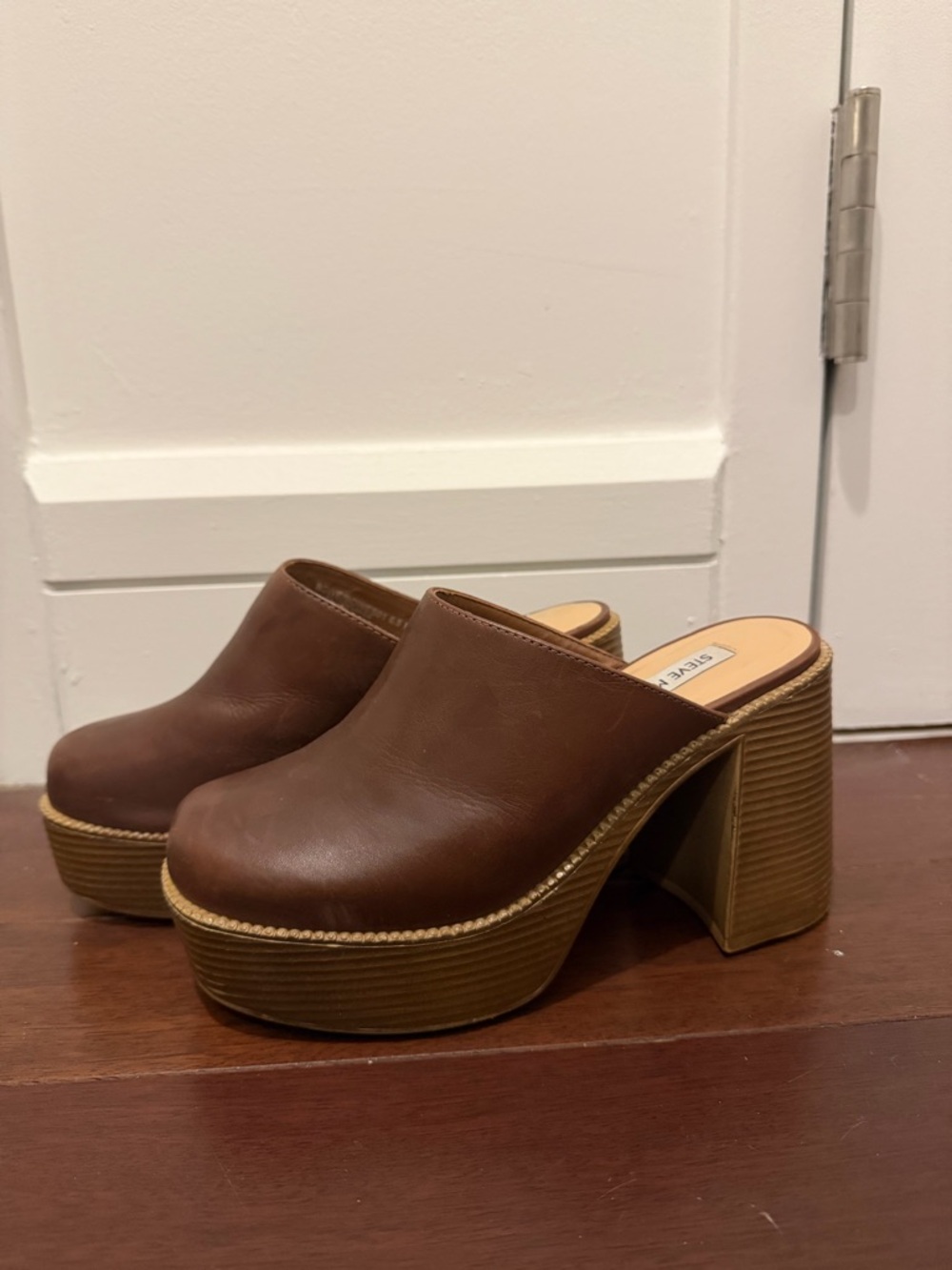 Steve Madden Brown Leather Platform Clogs